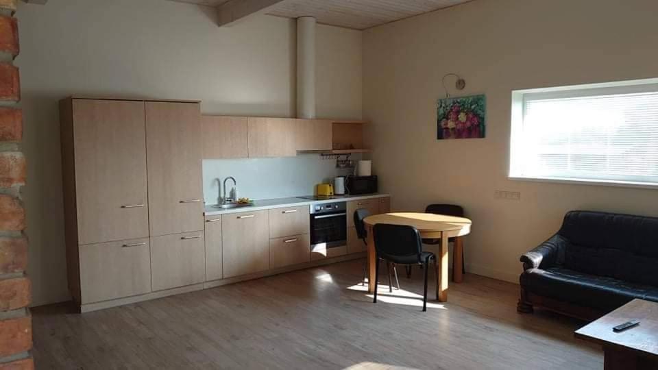 Apartamentai Vytauto 120 Kretinga Exterior photo
